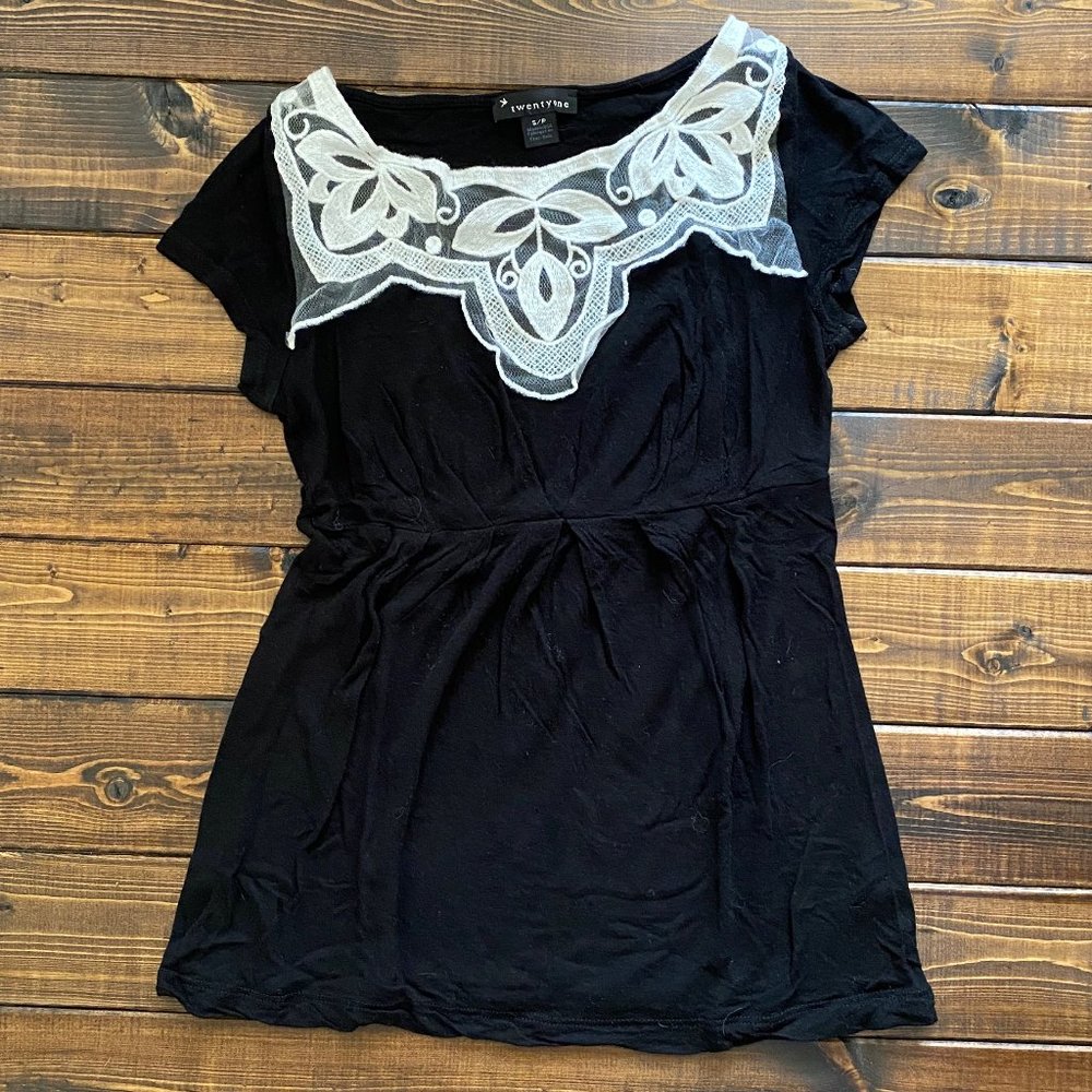 Lace Neckline Tee